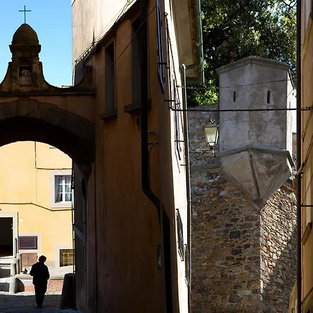 Di Via Montebello