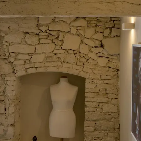 Di Via Montebello Bed & Breakfast 3*